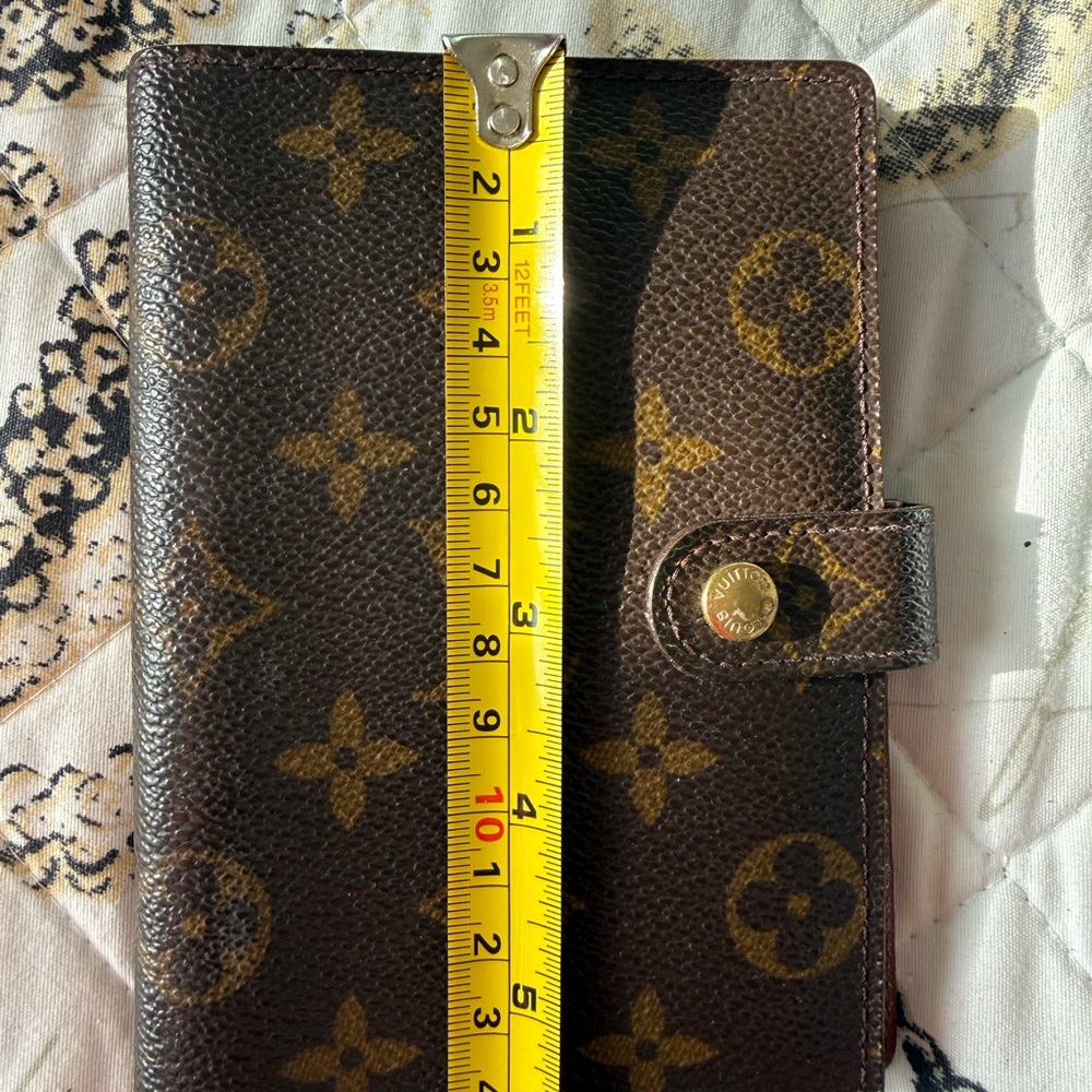Louis Vuitton Brown Monogram Agenda Passport Holder - Picture 8 of 9